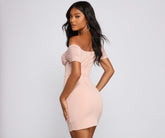 Robe mini à épaules dénudées, douce et élégante